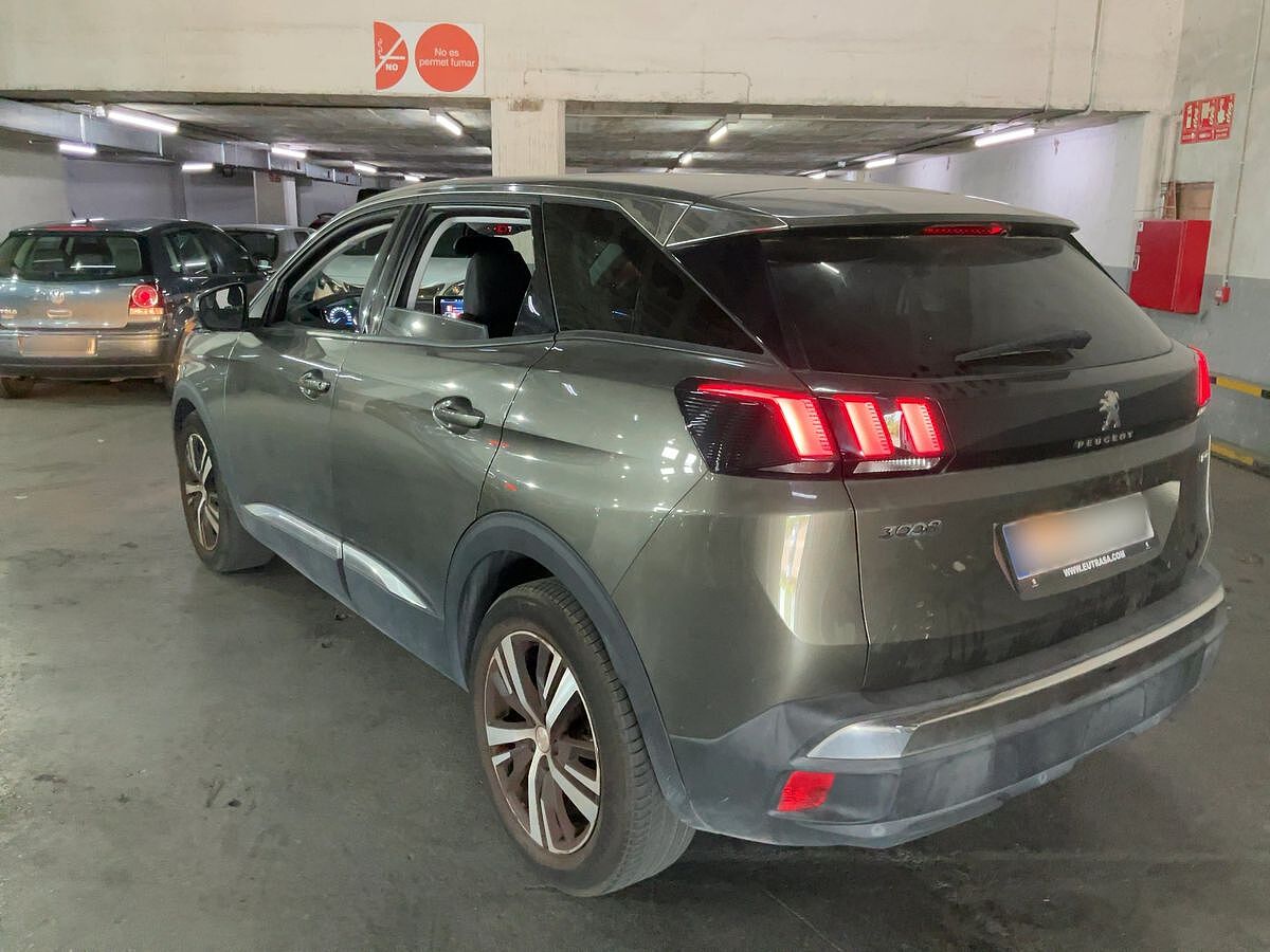 COMING SOON PEUGEOT 3008 ALLURE 1.2 E-THP AUTO SPANISH LHD IN SPAIN 62000 MILES SUPER 2017